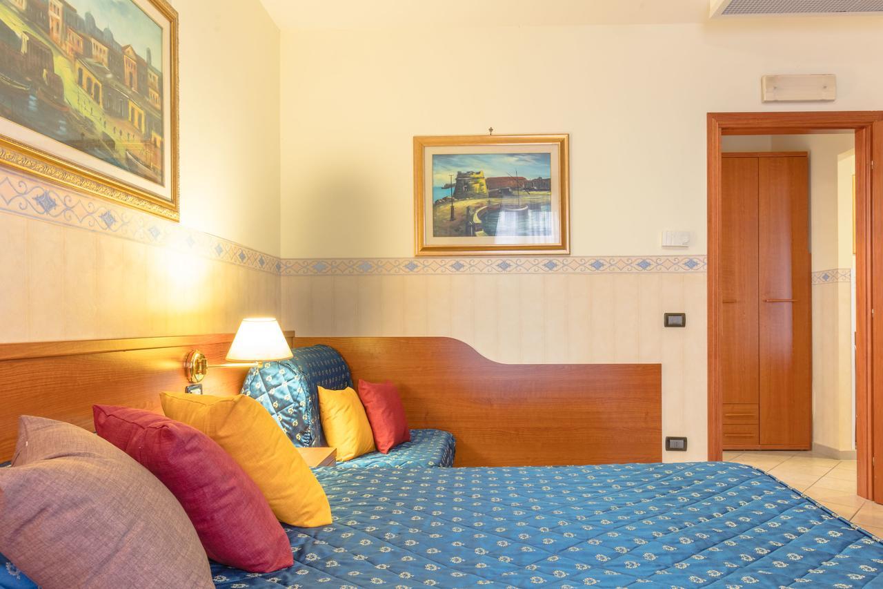 Hotel Traiano شيفيتافيكْيا المظهر الخارجي الصورة