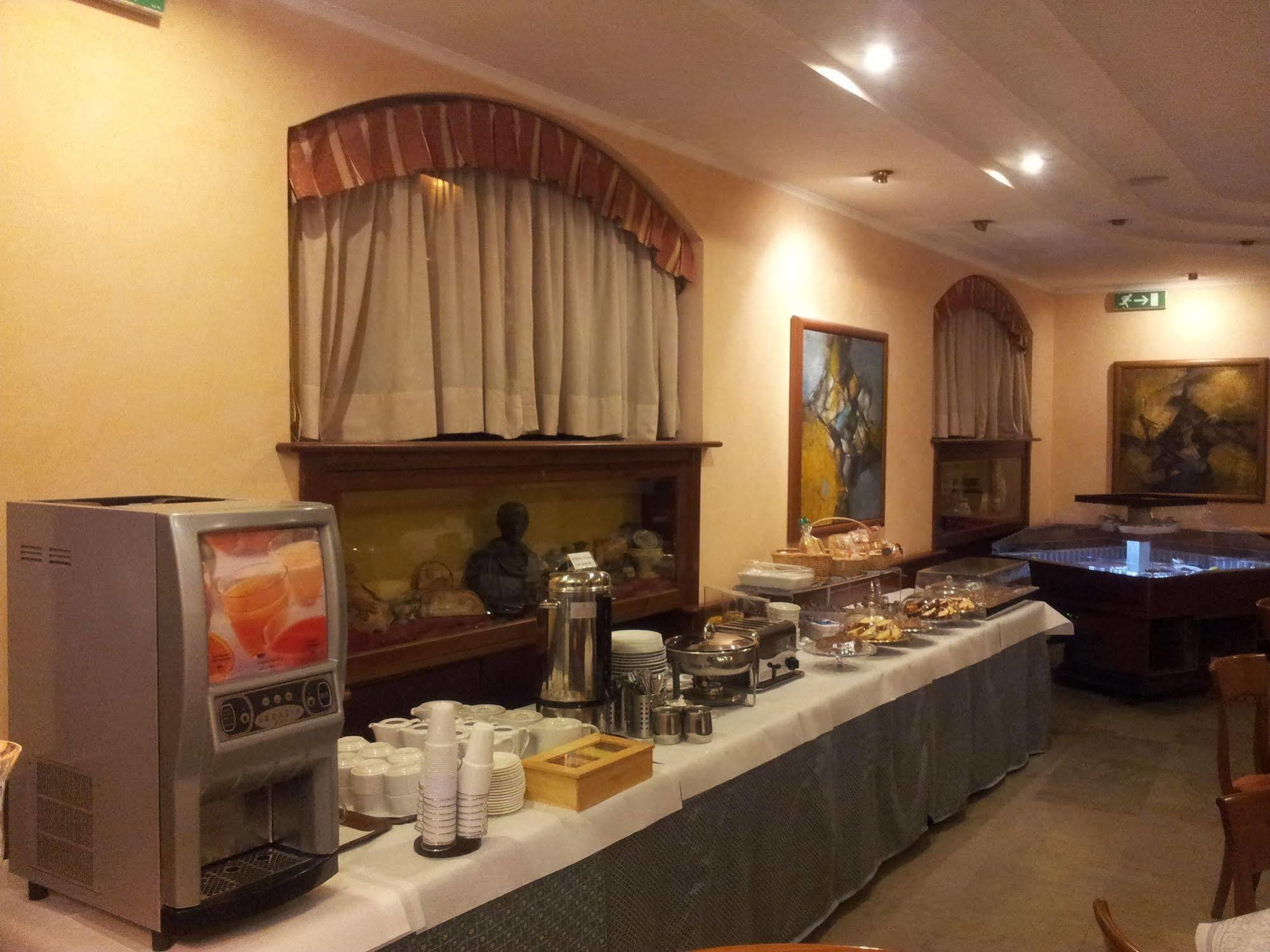 Hotel Traiano شيفيتافيكْيا المظهر الخارجي الصورة